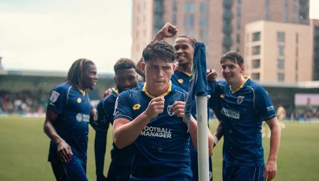 新星两球布, 北安普敦 新星两球布, 北安普敦