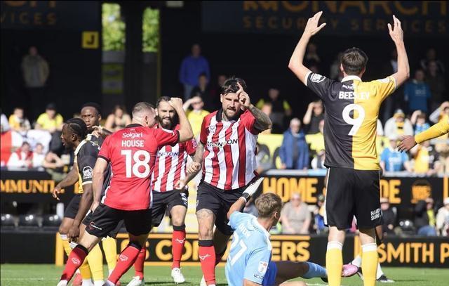 新星两球布, 弗维尔建功 新星两球布, 弗维尔建功